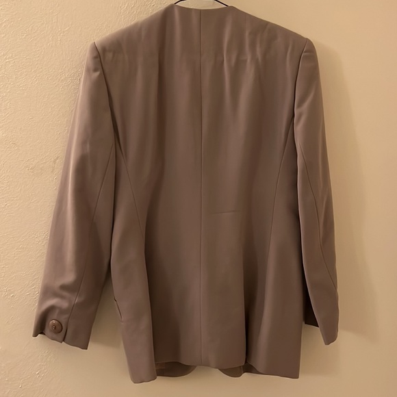 Jones New York 2 Piece Skirt Suit in Tan Beige Size 6P - Picture 7 of 11